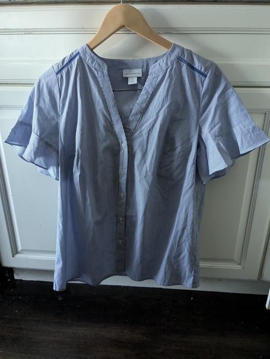 Liz Claiborne Tops - Beautiful Liz Claiborne Striped Flutter Sleeve Button Down Top Cotton Small